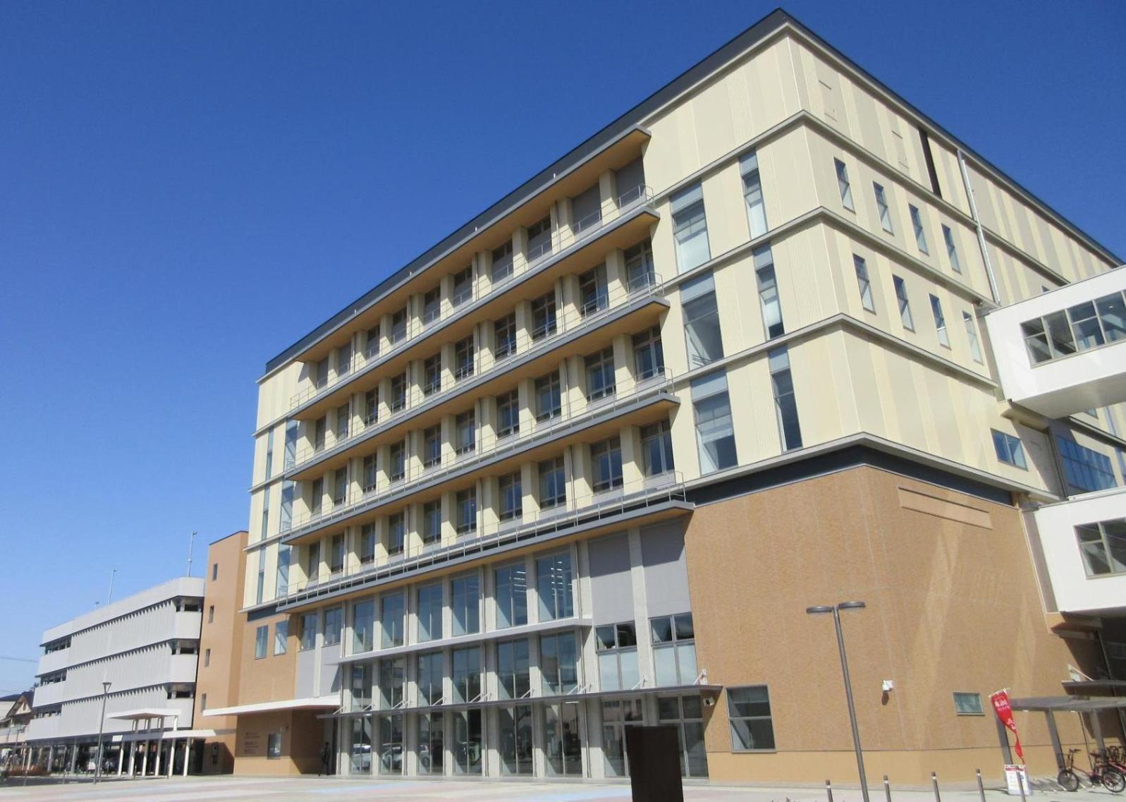福島市市民センター 外観